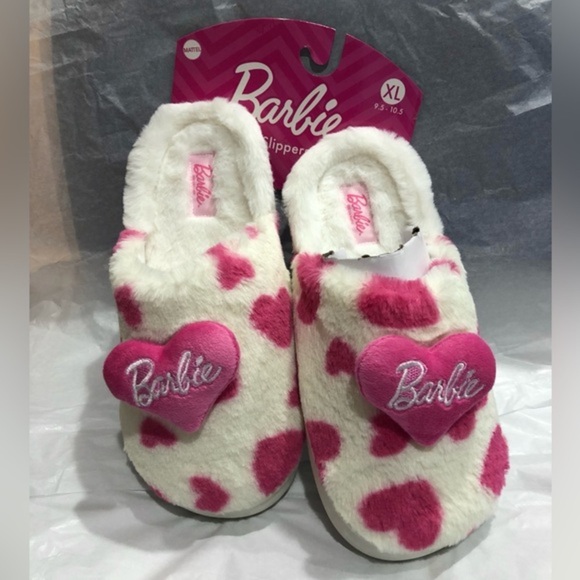 Barbie white & pink hearts puffy pink Barbie heart faux fur slippers size XL new - Picture 5 of 8